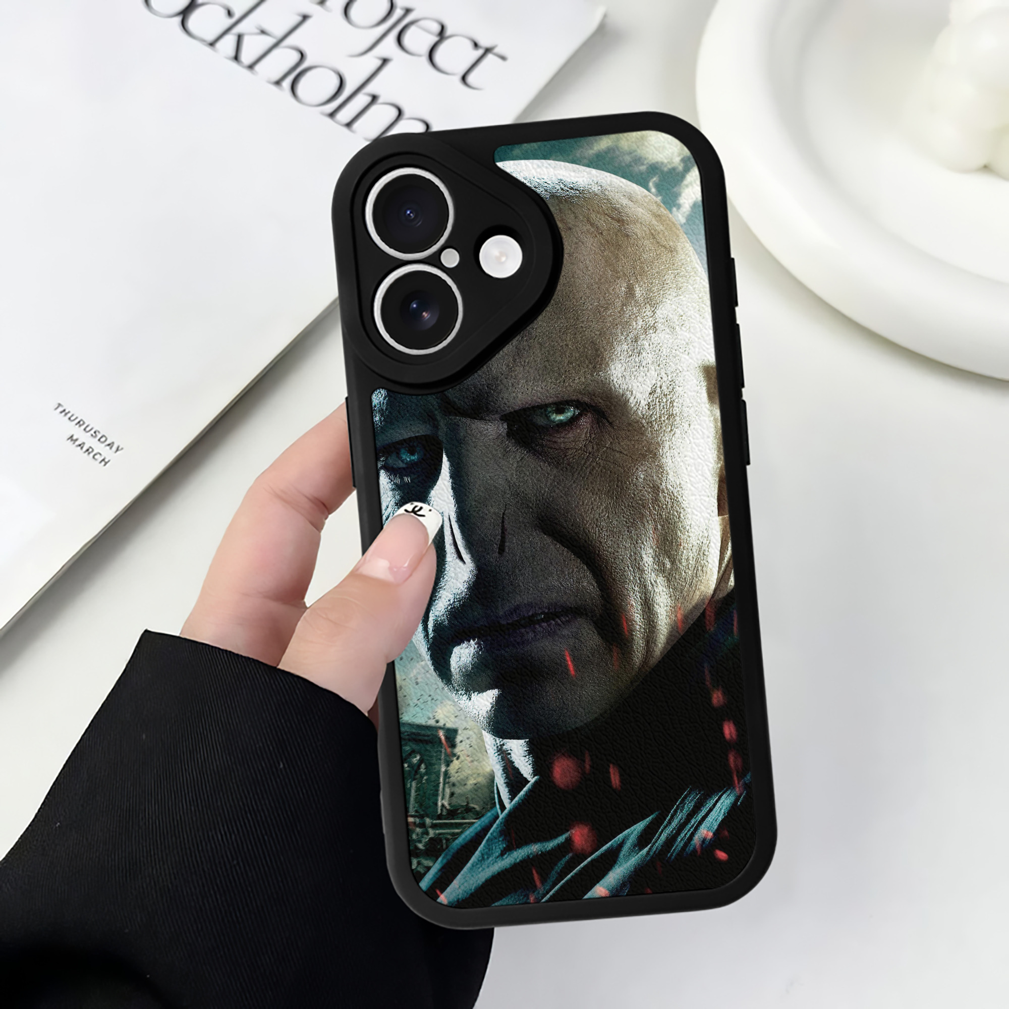 （画像用） Harry Potter ハリー・ポッターシリーズ 【iPhone 16シリーズ対応】シリコンスマホケース（レザー調） 材質：シリコン